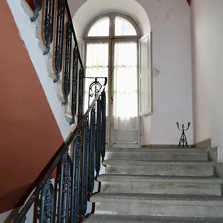Palazzo Menichetti Lägenhet *